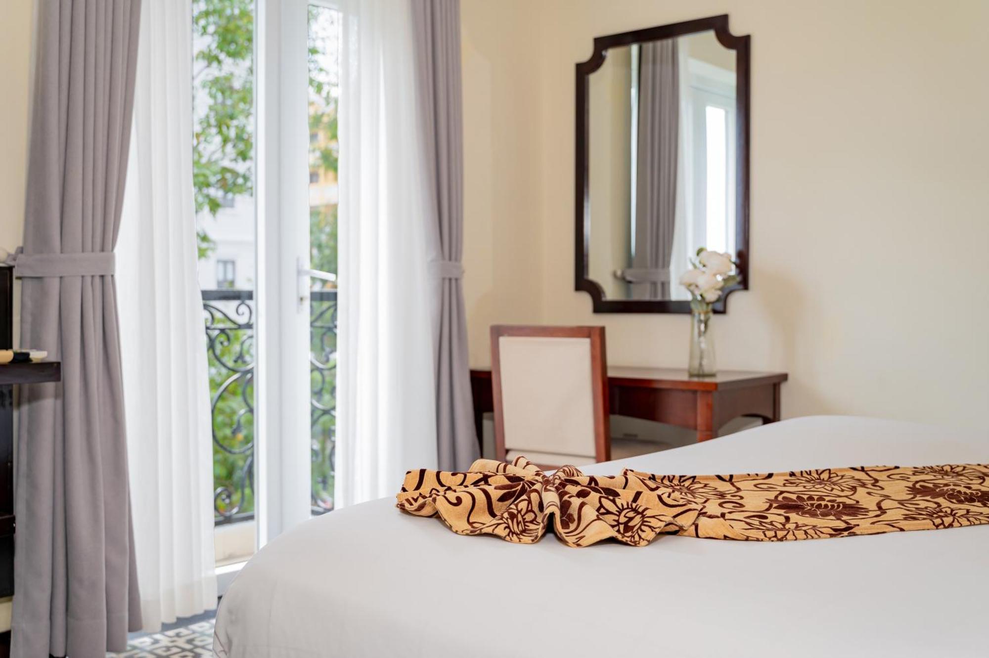Hoi An Canal House Экстерьер фото