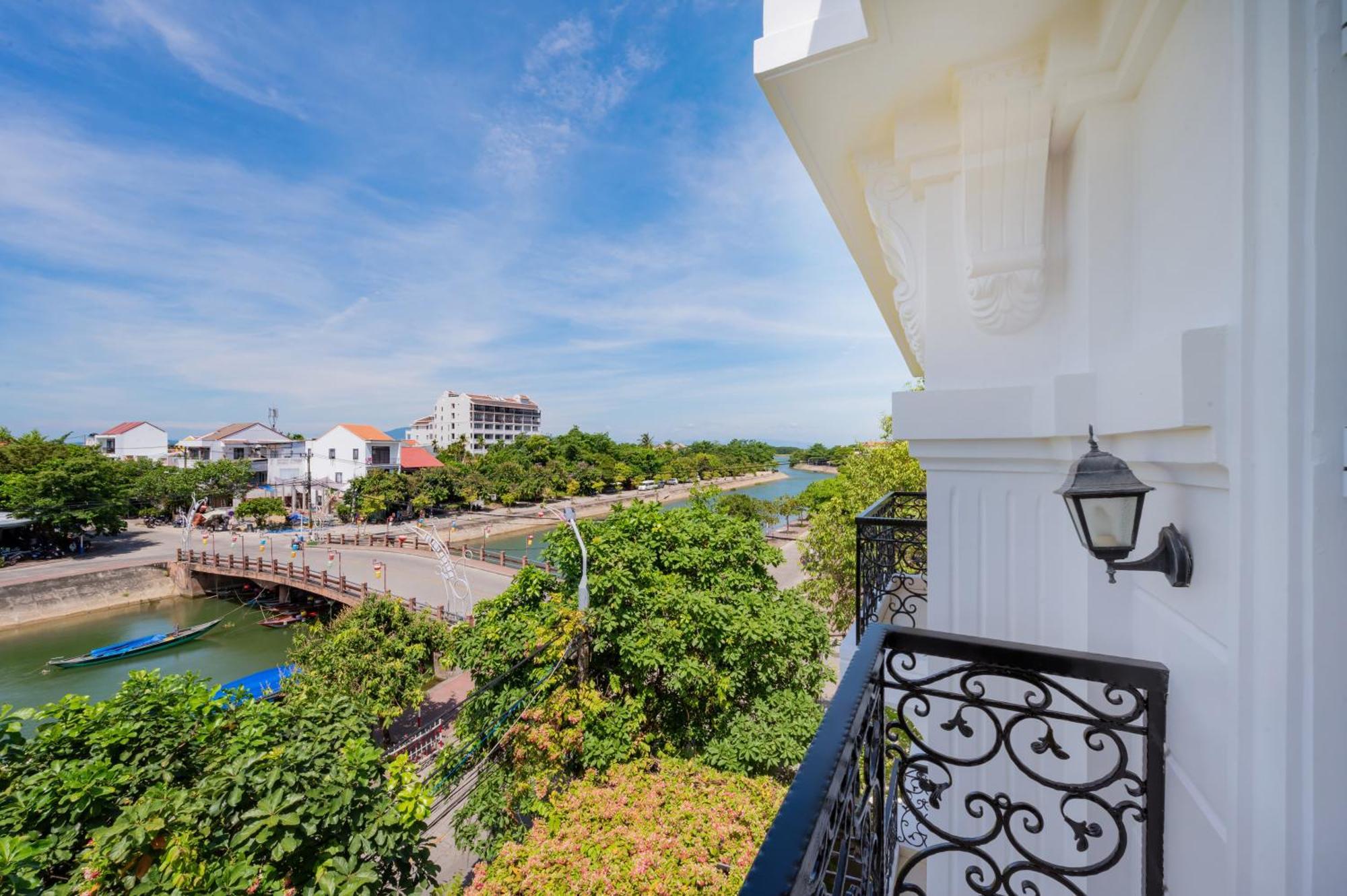 Hoi An Canal House Экстерьер фото