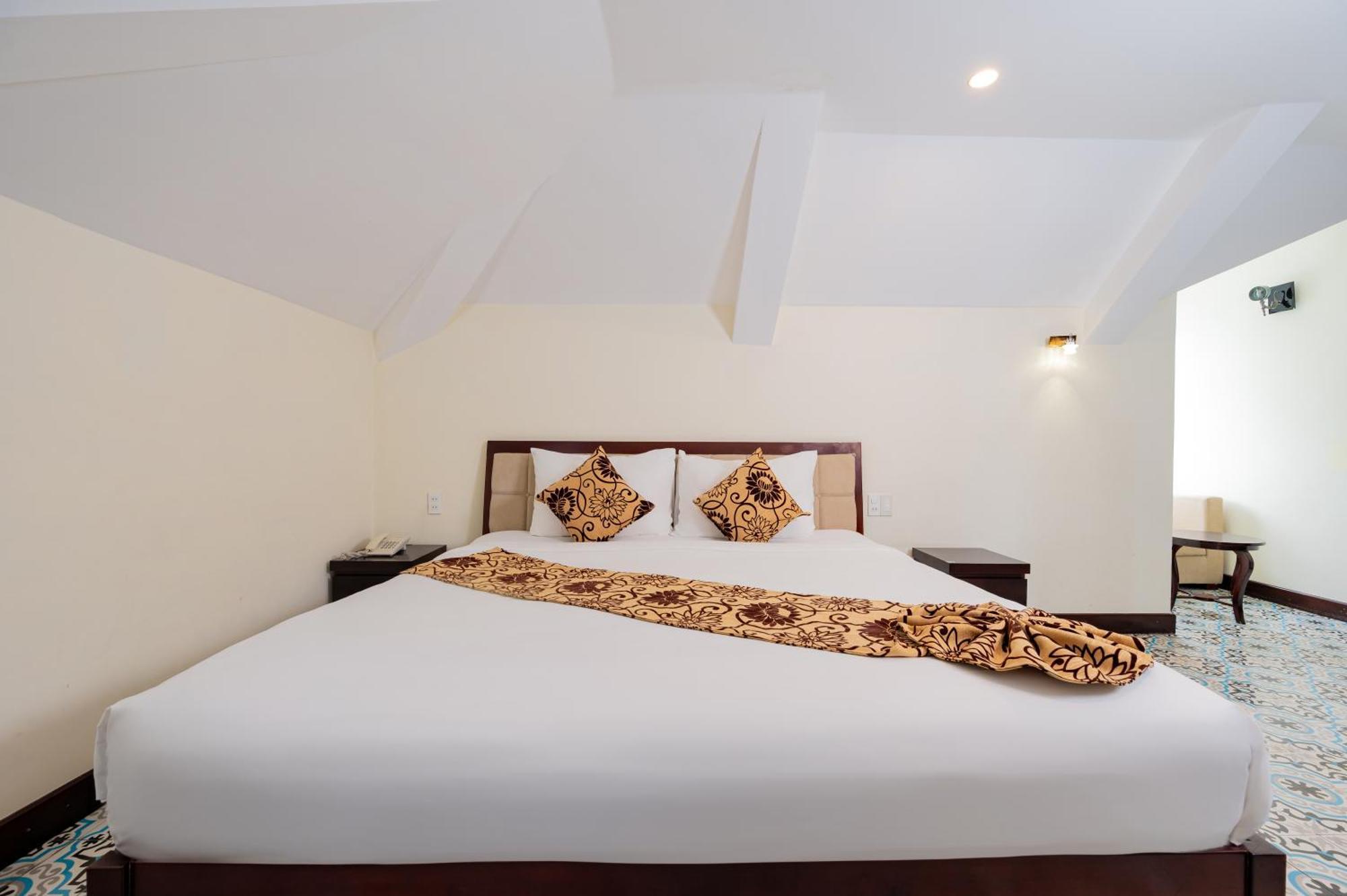 Hoi An Canal House Экстерьер фото