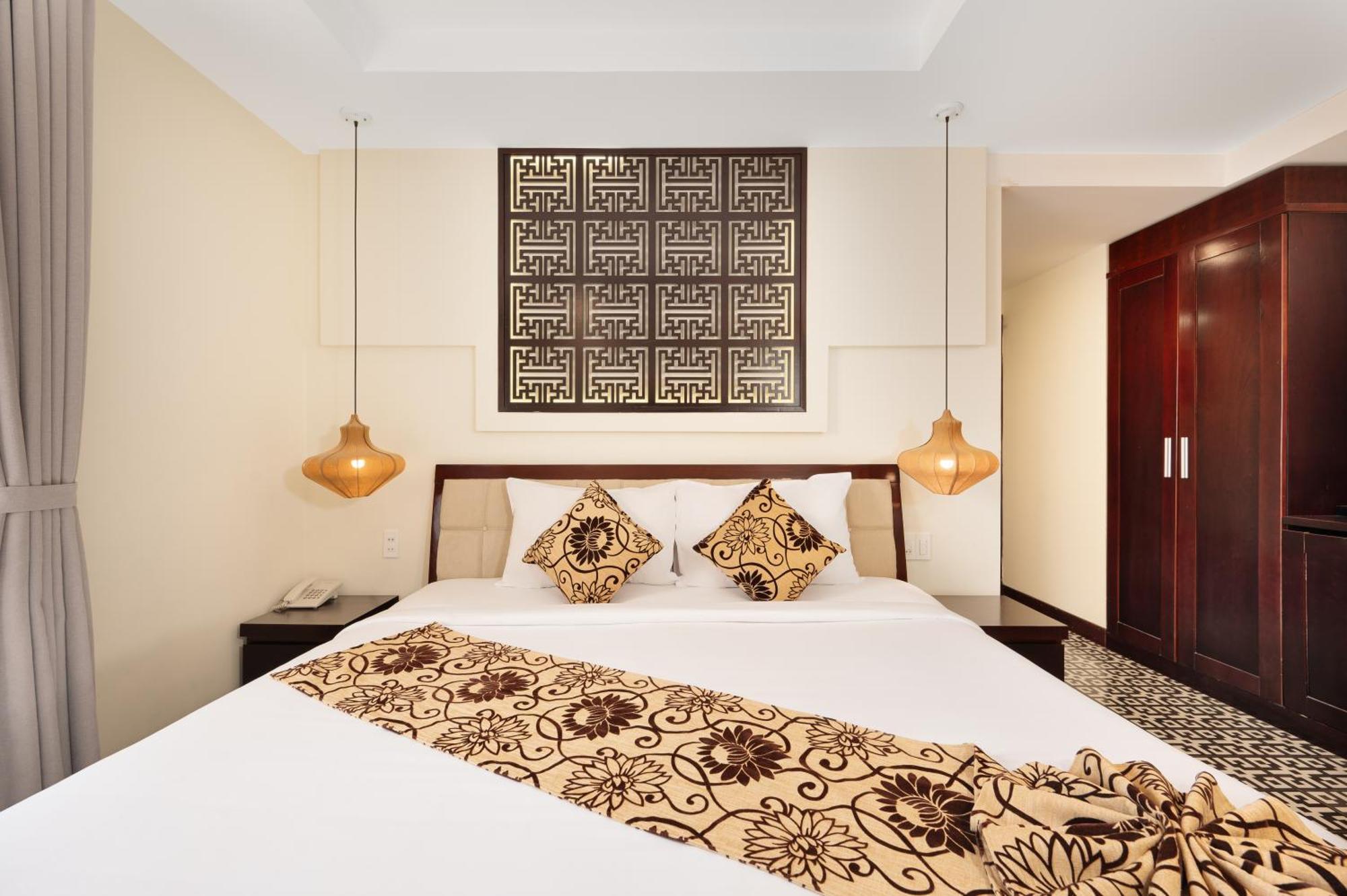 Hoi An Canal House Экстерьер фото