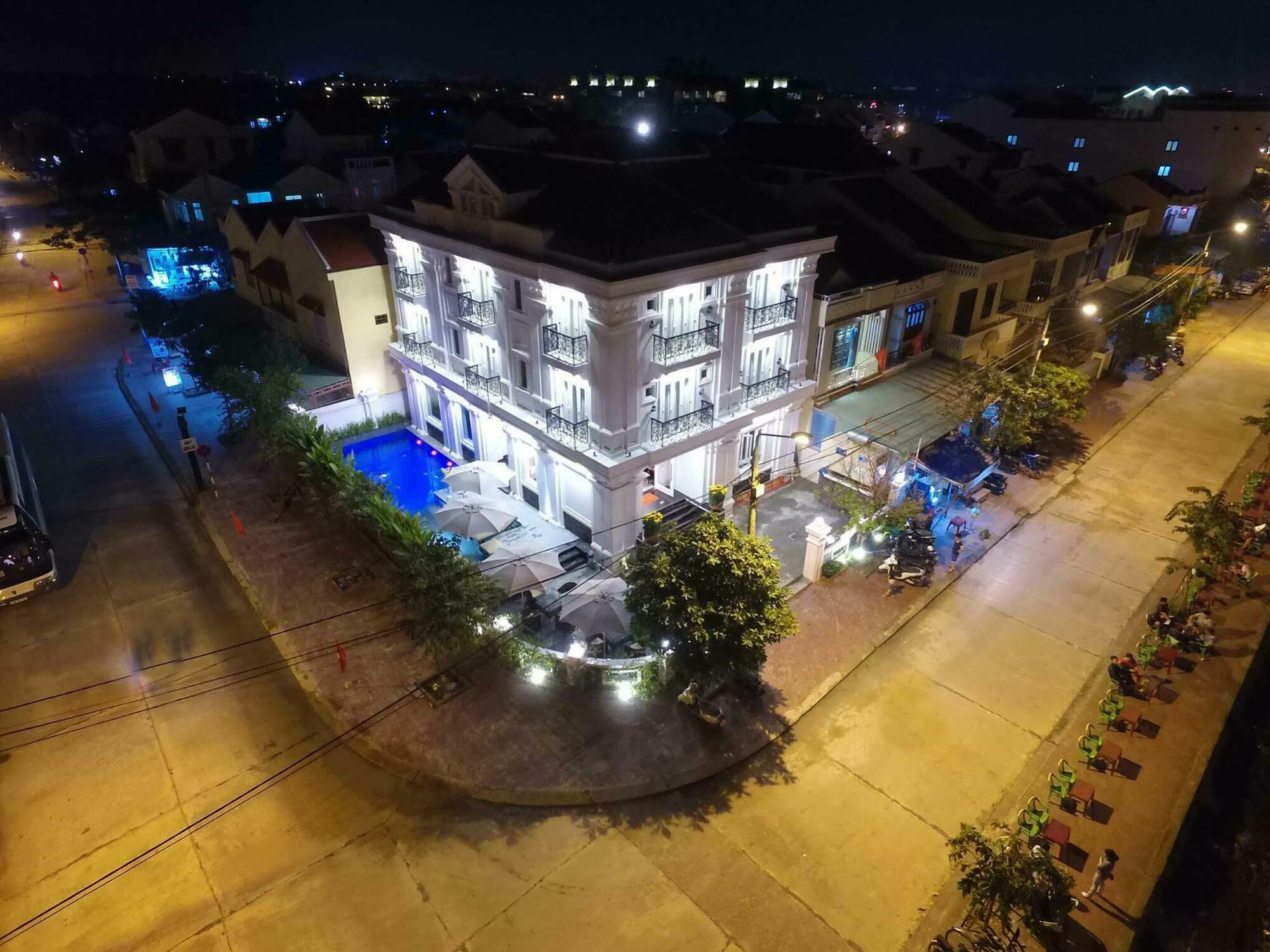 Hoi An Canal House Экстерьер фото